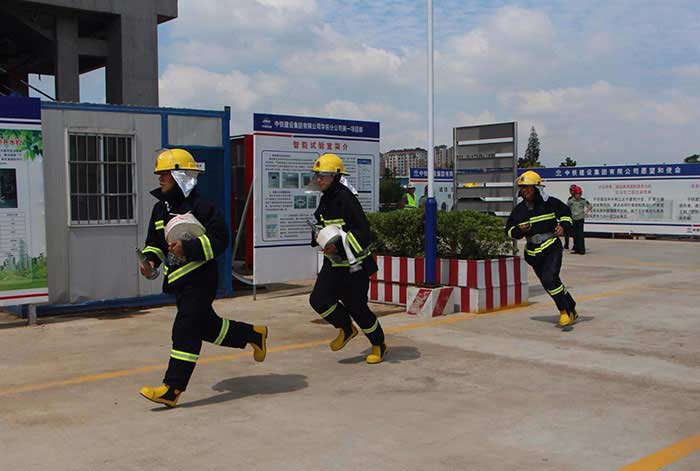 青岛修补砂浆公司组织开展消防安全培训和应急处置演练